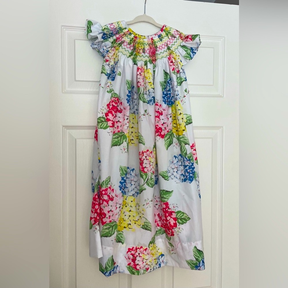 Girls Smocked Floral Dress NWOT